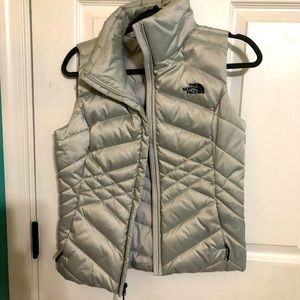 North Face insulated vest. Size extra small.
